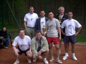 Zawodnicy - MVP (Marek) dawał nawet potrzymać puchar