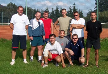 od lewej: Rysiu, Andrzej, Mariusz, Daniel, Maciek, Marek; poniżej: Krzysiek, Jurek, Darek
